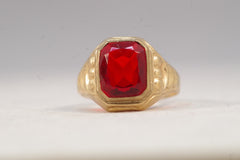 Red Jeweled Gold Ring