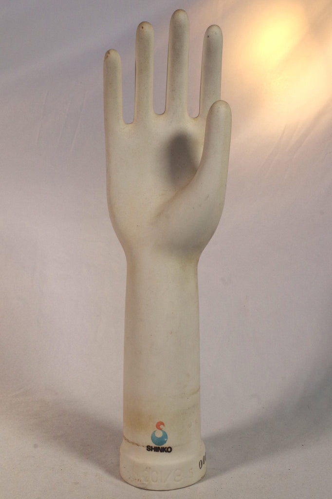 Shinko Porcelain Glove Mold - Sz 8 1/2