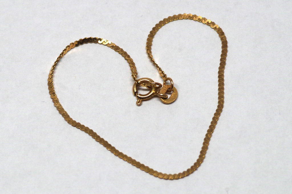 Delicate 14kt Gold Bracelet
