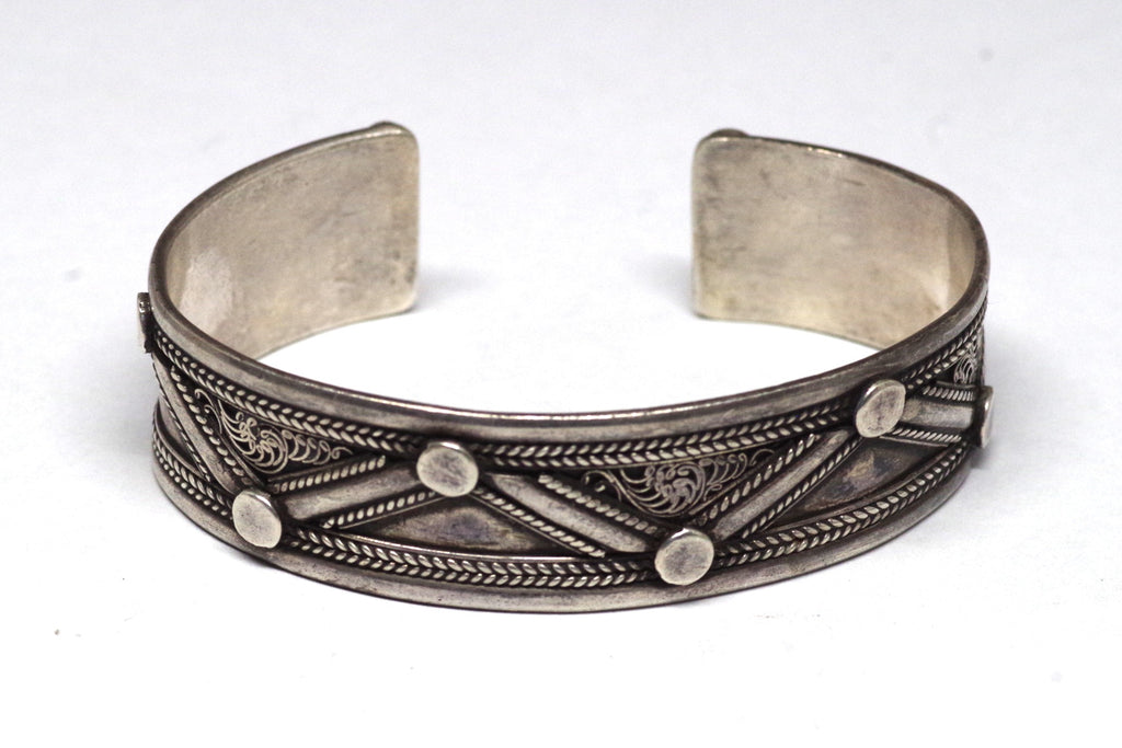Detailed Zigzagging Sterling Silver Cuff Bracelet