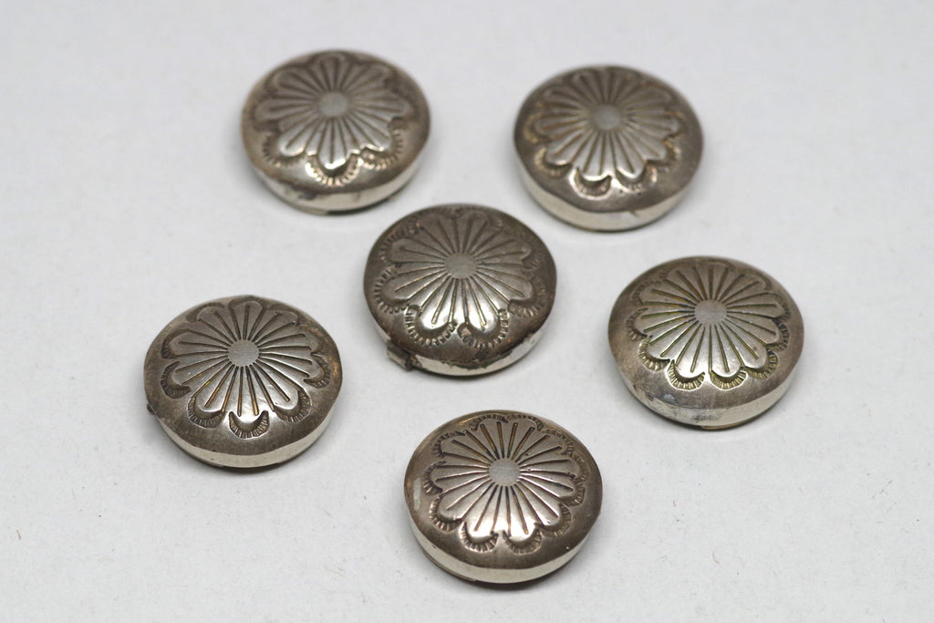 Beautiful Native American Silver Floral Button Cover Set