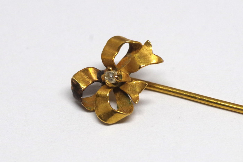 Vintage 14kt Gold and Diamond Ribbon Stick Pin