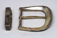 Elegant Rope-Patterned Silver Belt Buckle