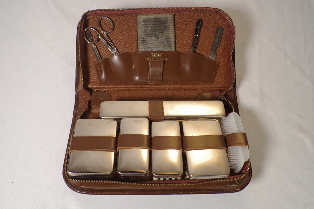 Vintage Griffon Leather Men's Grooming Kit
