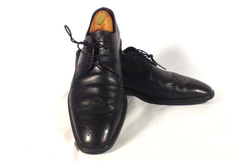 Sleek Tod's Black Wingtip Brogues - Size 9 1/2