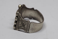 Stunning Geometric Silver Ring