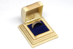 Beautiful Interlocking-Loop Patterned Silver Ring