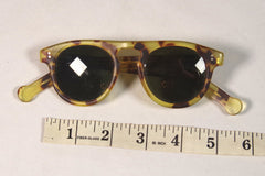 Bright Tortoiseshell-Patterned V-57 by VTN Sunglasses