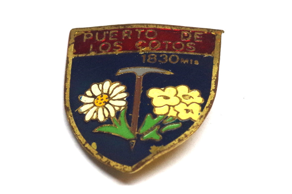 Vintage Puerto de los Cotos Skiing Souvenir Pins