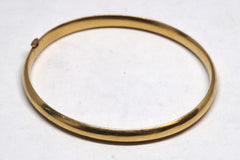 Elegant 14kt Gold Costa Rican Bangle Bracelet