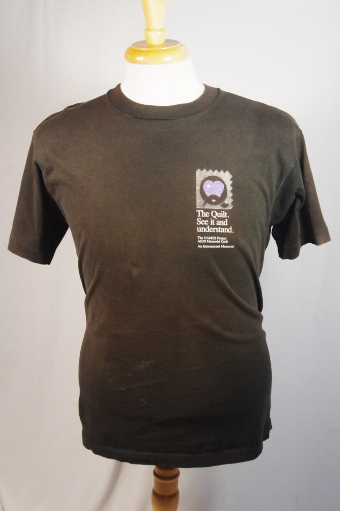 AIDS Memorial Quilt "The Quilt. See It And Understand" Tee Shirt - Sz L