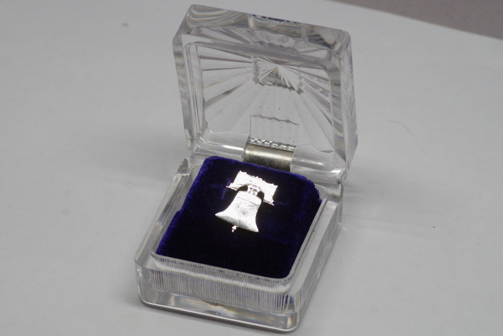 Gorgeous Liberty Bell Souvenir Tie Pin