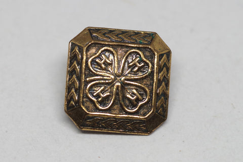 Stunning 4-H Clover Tie Pin