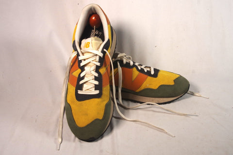 2021 New Balance Harvest Gold 237 Sneakers - Sz 12