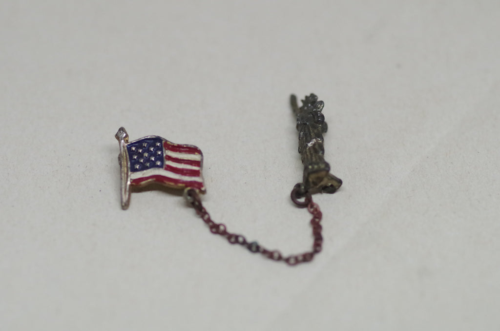 Vintage American Lapel Pin Set
