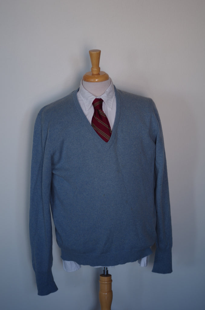 Sky Blue Scottish Cashmere V-Neck Sweater