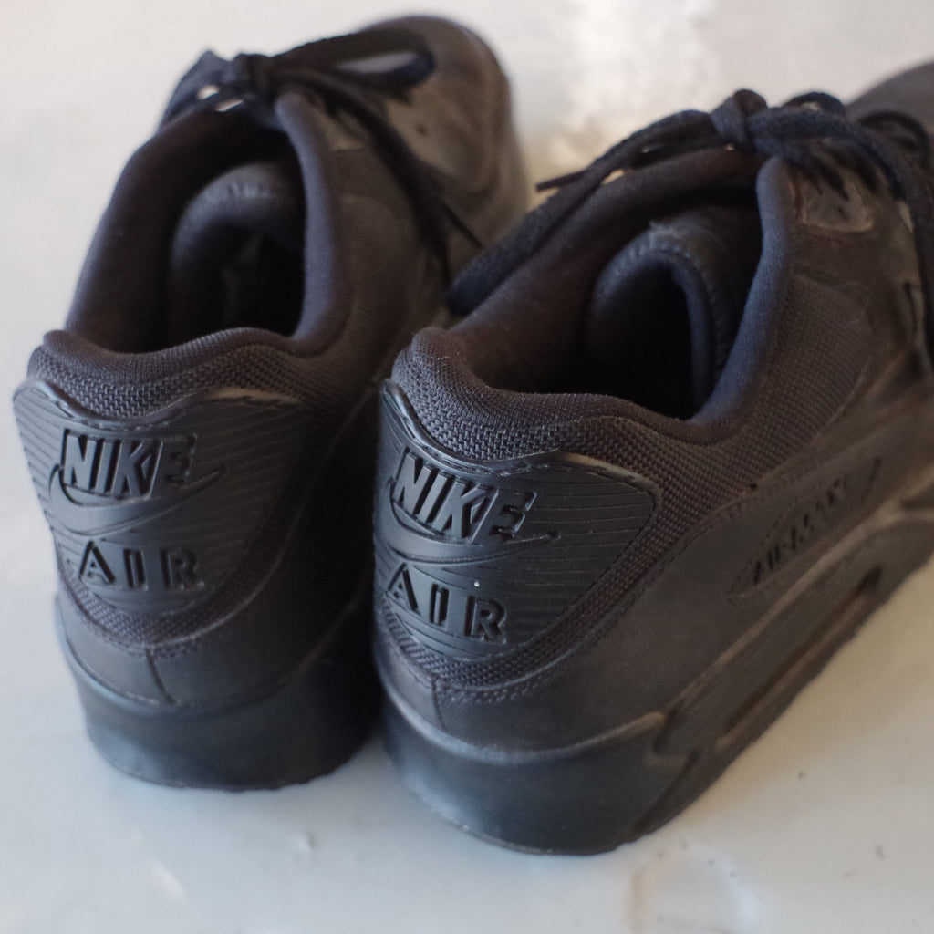Vintage Black Nike Air Max Size 12 â Put This On